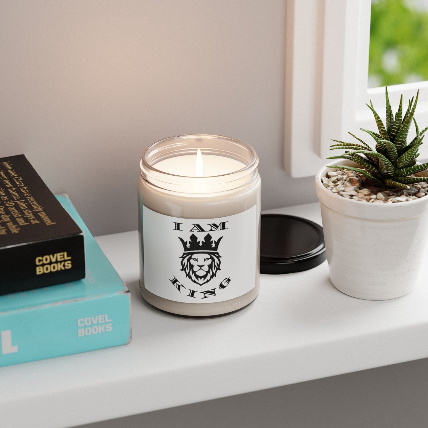 I AM KING Scented Soy Candle - Luxurious 9oz Aromatherapy Decor for Royalty Lovers